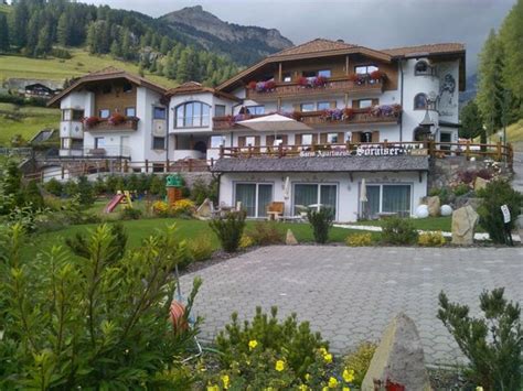 RESIDENCE SORAISER (Val Gardena/Selva di Val Gardena) - B&B Reviews ...