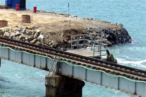 Rameswaram locals voice concern against unscientific Pamban bridge ...