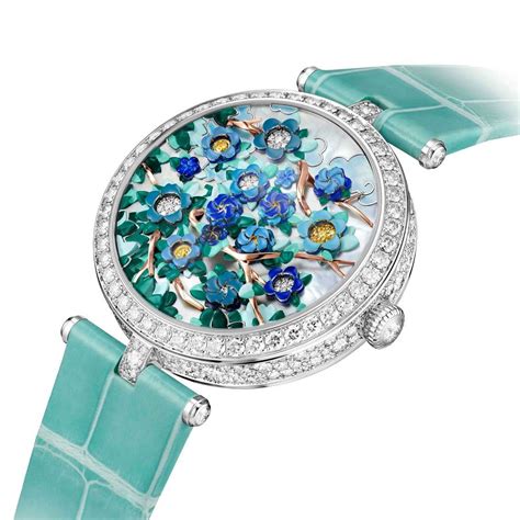 А это вторая версия часов Lady Arpels Heures Florales Cerisier