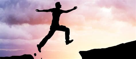 10 ways In Which Travel Changes You - Hello Travel Buzz