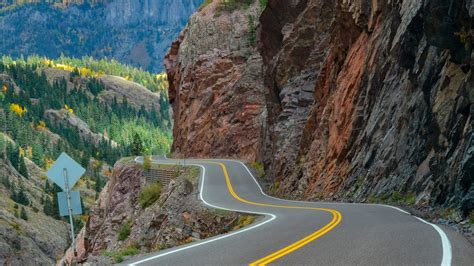 Most Dangerous Roads in Colorado to Ride a Motorcycle