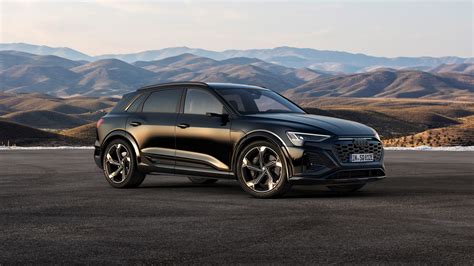 Audi SQ8 e-tron quattro 2022 4K 2 Wallpaper - HD Car Wallpapers #23187