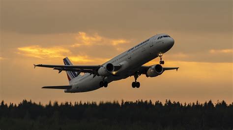 Amid India pakistan Tention Notam issued on Gujarat 7 airports flight ...