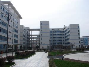 盐城技师学院新生报名热点问题解答 - 江苏省盐城技师学院