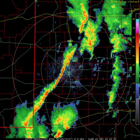Christmas Weekend brings the gift of thunderstorms (23 December 2023)