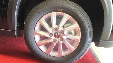 Innova Hycross Base-Model 的图像结果