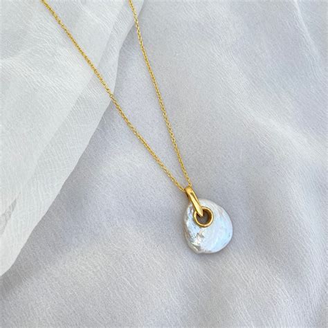 Soul Pendant – Baroque Pearl Necklace in Gold-Plated 92.5 Silver