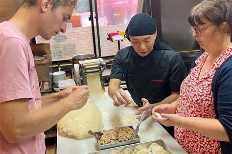 神戸ビーフ餃子の包み体験と餃子の歴史ツアー (2026) All You Need to Know BEFORE You Go (with ...
