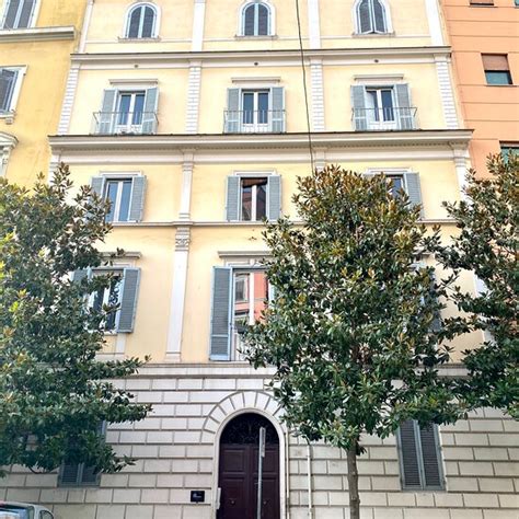 INN URBE COLOSSEO B&B (Rome) - Inn Reviews, Photos, Rate Comparison ...
