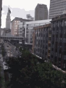 Building Exploding GIF 的图像结果