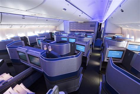 United Airlines Business Class Airline Review: United Airlines