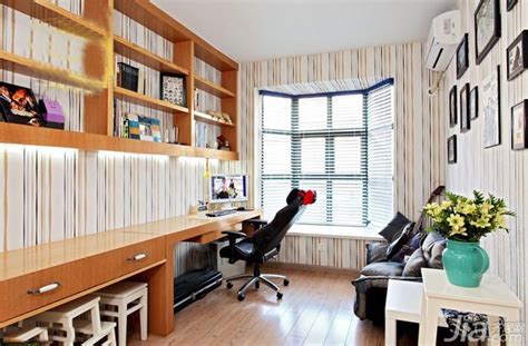 田园风格公寓富裕型130平米书房背景墙书桌图片_齐家网装修效果图
