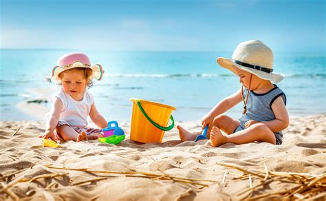 29 Baby Beach Ideas: What to Pack & Tips | BEACHES