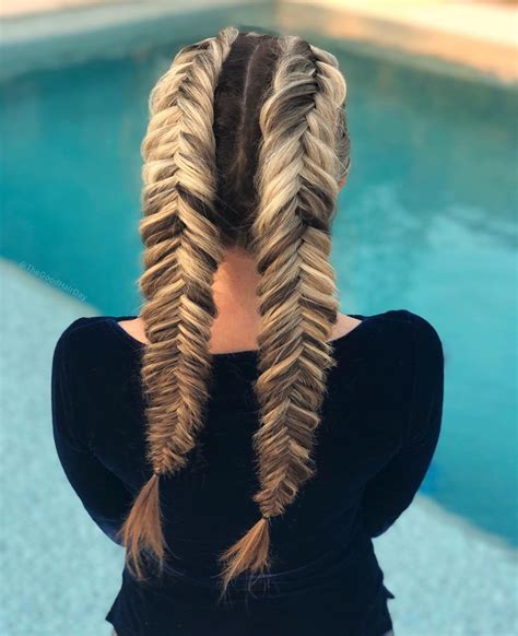 Inverted Fishtail Braid