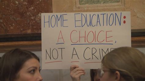Illinois homeschool bill passes after hundreds gather at State Capitol ...