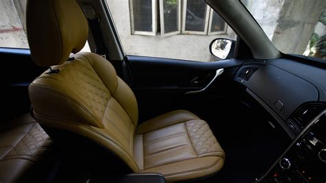 Mahindra XUV 500 2018 W9 AT Interior Car Photos - Overdrive