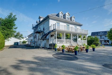 Appartement de l 'hotel victoria - Apartments for Rent in Saint-Pascal ...