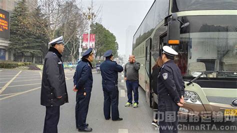 [江苏]淮安市交警三大队全力协助消防等部门快处珠海路餐厅火灾（图文） · 中国道路运输网（专业道路运输门户）