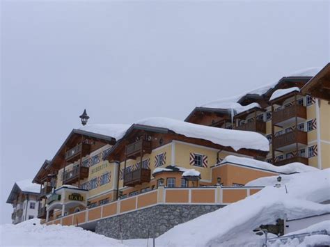 APPARTHOTEL HUBERTUS (Obertauern) - Apartment Reviews, Photos, Rate ...