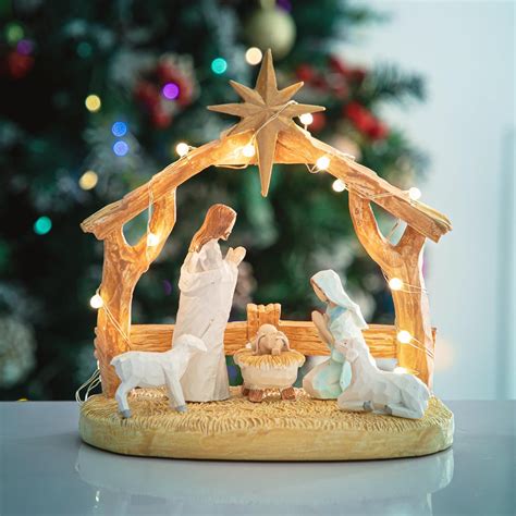 Amazon.com: Hotme Nativity Scene with Lights, Sculpted Hand Painted ...