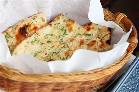 Roti Naan: Berapa Banyak Kalorinya dalam Setiap Sajian?