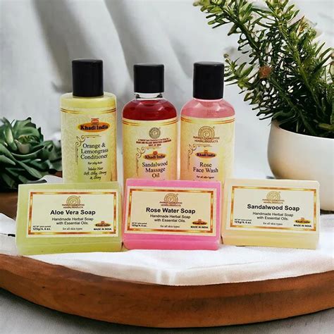 Buy Khadi care kit Pack @ Free Delivery - OyeGifts
