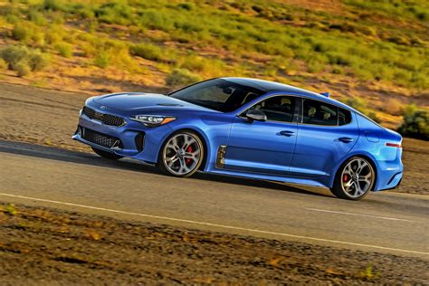 Kia Stinger 2018 bakal terjah pasaran Amerika – hadir dengan enjin 2.0L Turbo 255 hp dan 3.3L V6 ...