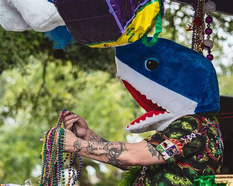 Ocean Springs Elks Mardi Gras Day Parade (Hosted by the Elks), Downtown ...
