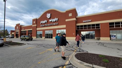 TIETZ'S PIGGLY WIGGLY - 3124 S Business Dr, Sheboygan WI - Hours ...