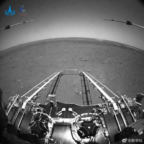 祝融号传回火星照片[图] _ 图片中国_中国网
