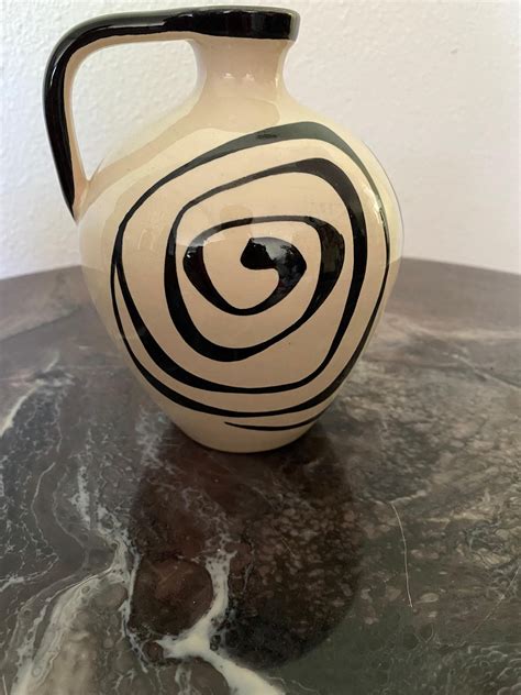 Mid-Century Modern Vase For Sale at 1stDibs | mid century modern vase