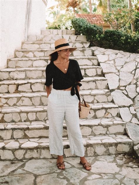 The 15 Right Tops to Wear With Linen Pants for an Effortlessly Chic ...