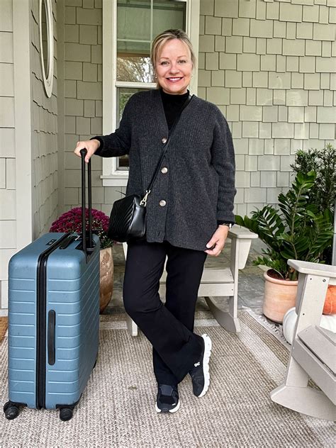 Comfortable Chic Travel Outfits For Women Over 50 | Classic Casual Home