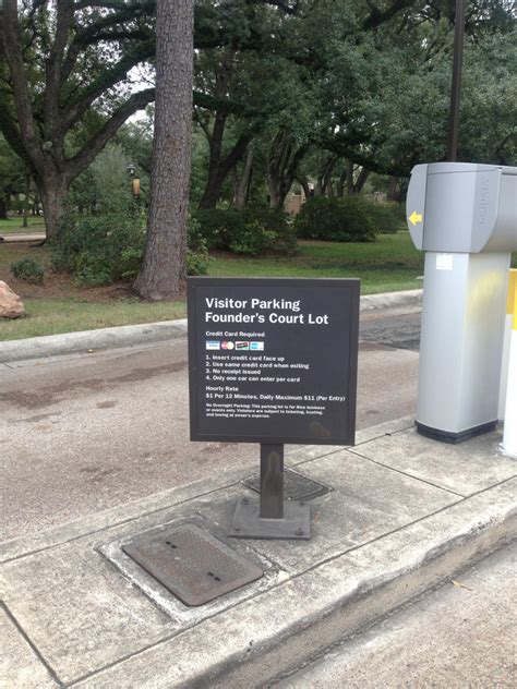 Visitor Parking - Founder's Court Lot - Parking in Houston | ParkMe