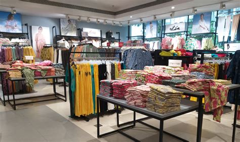 Mosh Retail Fixtures: Project - Westside