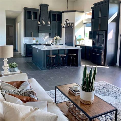 My 5 Best Home Staging Tips for a Quick Sell | CuterTudor