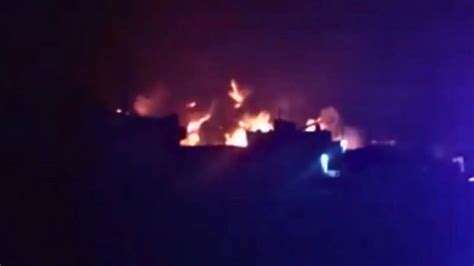Badaun Fire: बदायूं के गांव में आग का तांडव, 200 घर जलकर राख, सैकड़ों ...