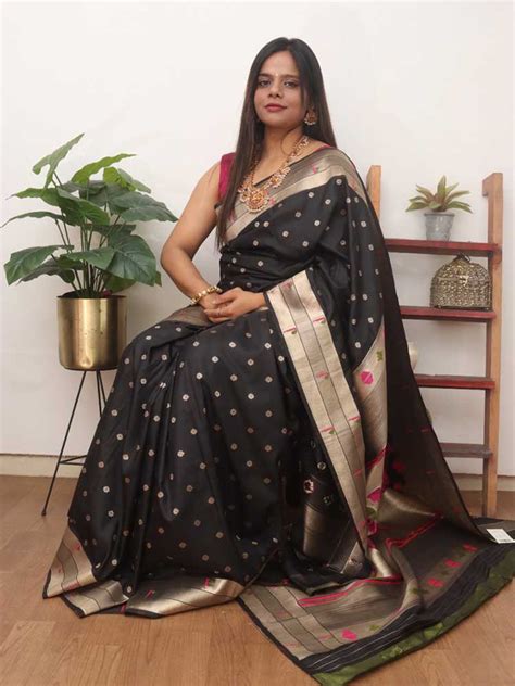 Black Paithani Silk Bird And Flower Design Muniya Border Saree ...