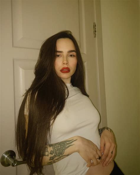 Anna Ralphs - Age, Height, Net Worth, Boyfriend, Bio, Facts, Wiki