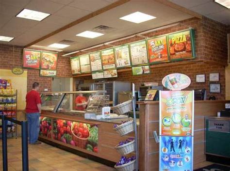 Subway to roll out its first antibiotic-free sub