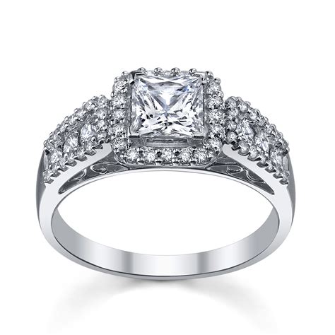 6 Princess Cut Engagement Rings She'll Love - Robbins Brothers Blog