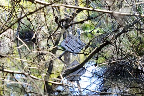 Pollution Sign 的图像结果