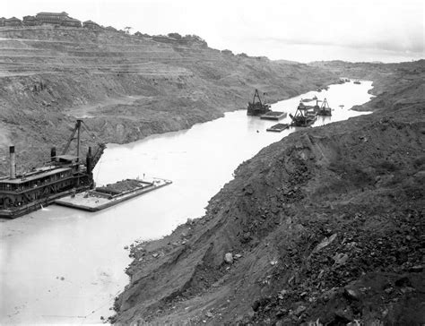 Panama Canal | Definition, History, Ownership, Treaty, Map, Locks ...