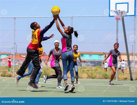 Playing Netball 的图像结果