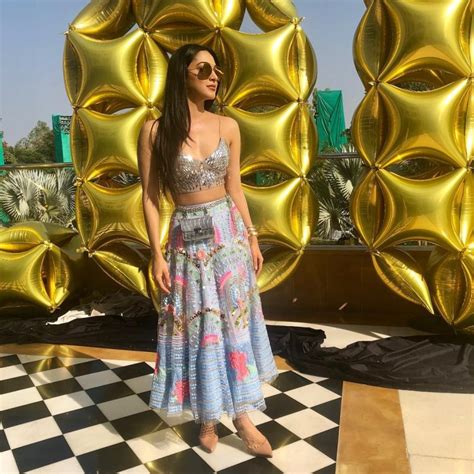 Stunning Kiara Advani Style Lessons For A Romantic Date Night - StarBiz.com