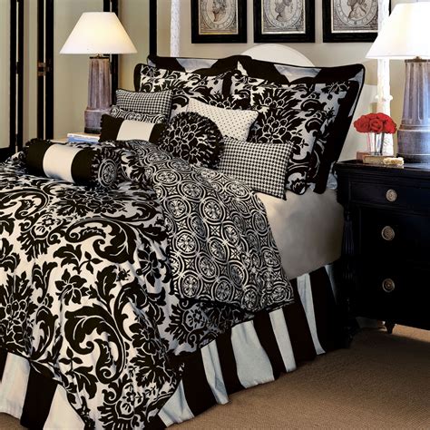 Black and White Bedding Ideas for a Serene Bedroom Oasis – Artourney