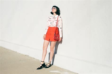 The absence of color // - A Fashion Nerd, A Colorful Fashion Blogger in ...