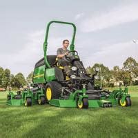 John Deere migliora i tosaerba per grandi superfici  