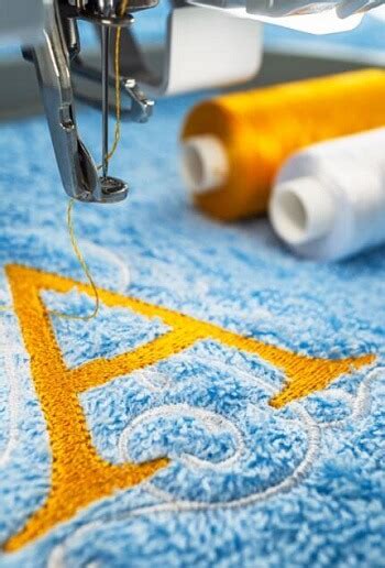 How to Embroider Letters Using a Machine 的图像结果