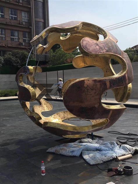 不锈钢镂空球 彩色镂空球雕塑-雕塑风
